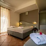 Aparthotel Pineta 4*
